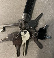  Wie heeft er sleutels gevonden op de Rijnstraat? 